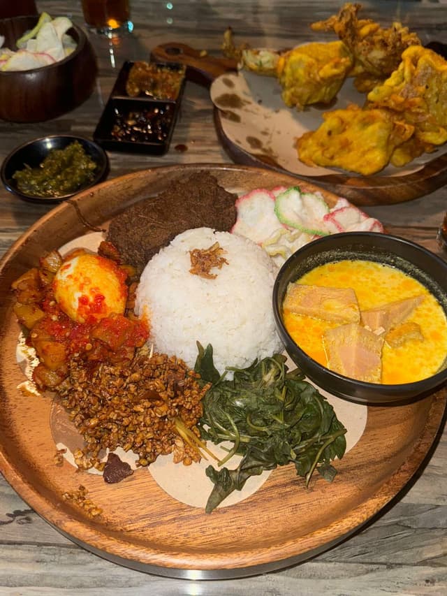 Authentic Indonesian Food in Jumeirah Lakes Towers, Dubai
